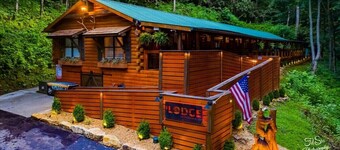 The Lodge Nantahala River. Bryson City, North Carolina. Suit #3