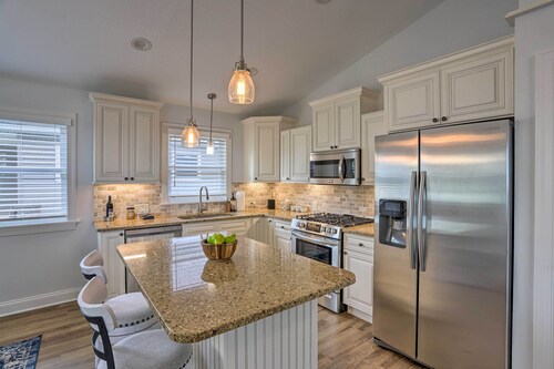 Port Clinton Home with Lake Views!