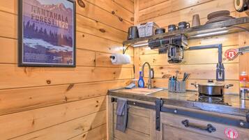 Fridge, microwave, coffee/tea maker, toaster