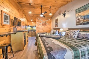 Room - The Lodge Nantahala River-Bryson City NC (Bryson City)