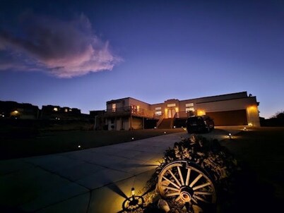 Enjoy stunning Lake Powell views from your deck—relax, unwind, and explore!
