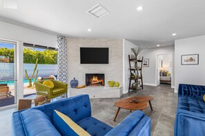 TV connectée, cheminée