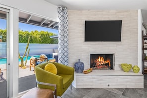 Smart-TV, Kamin