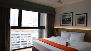 Superior Room, 1 King Bed, Accessible | In-room safe, desk, soundproofing, free WiFi