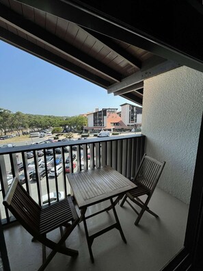 Property grounds - Seignosse Ocean, apartment in the heart of the resort, beach 200m away, sleeps 4 (SEIGNOSSE)