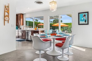 Dining - Retro Desert Vacation Downtown Palm Springs (Palm Springs)