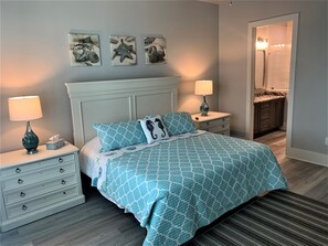 3 bedrooms, iron/ironing board, free WiFi, bed sheets - Pelican Pointe - 3 Bedroom 2 Bath Beach House in Gulfport, MS (Gulfport)