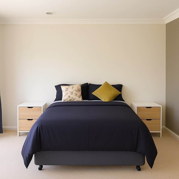 4 Schlafzimmer, Schreibtisch, Bügeleisen/Bügelbrett, kostenloses WLAN