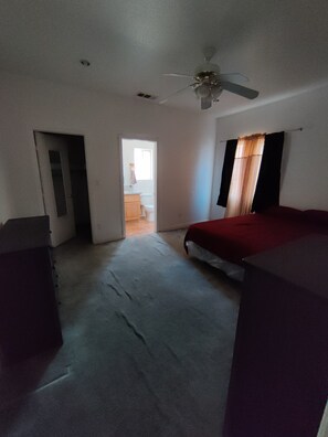 4 bedrooms, free WiFi, wheelchair access