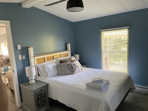 3 bedrooms, desk, travel crib, free WiFi