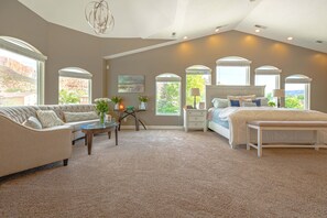 6 habitaciones, tabla de planchar con plancha, wifi y ropa de cama 