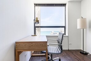 Interior - Beautiful Streeterville 1BR w/ Gym, Pool, near Navy Pier, by Blueground (Chicago)