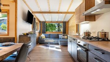 Kühlschrank, Ofen, Herdplatte, Geschirrspüler