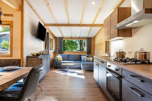 Chalet zum Hirsch au camping Aufenfeld avec vue montagne