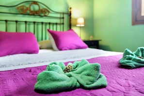 1 chambre, fer et planche Ă repasser, Wi-Fi gratuit, draps fournis