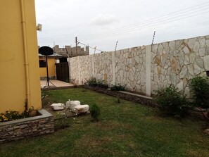 Condo, 2 Bedrooms, Balcony, Mountain View | Property grounds