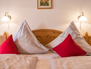 1 bedroom, Internet, bed sheets