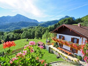 Property grounds - Vacation apartment in the farmhouse- 2 persons, 30sqm, balcony with mountain view (Bad Reichenhall)