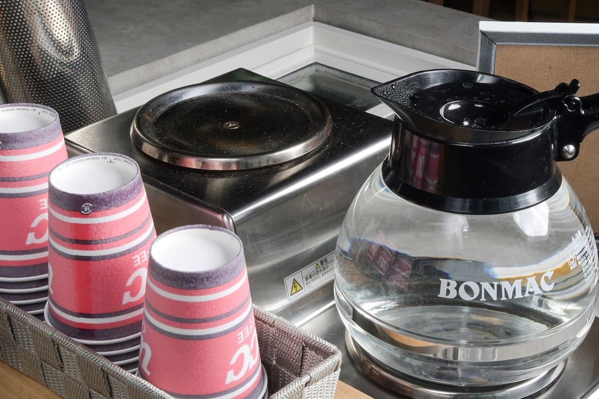 daily buffet breakfast (jpy 1500 per person)