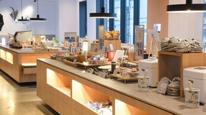 Tägliches Frühstücksbuffet gegen Gebühr