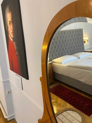 1 Schlafzimmer, Schreibtisch, WLAN, Bettwäsche
