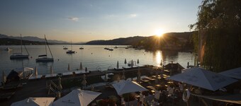 Appartement Direkt am Wörthersee mit Privatstrand und Reserviertem Parkplatz