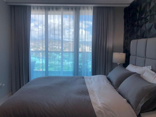JF Luxury Modern one bedroom Apartment