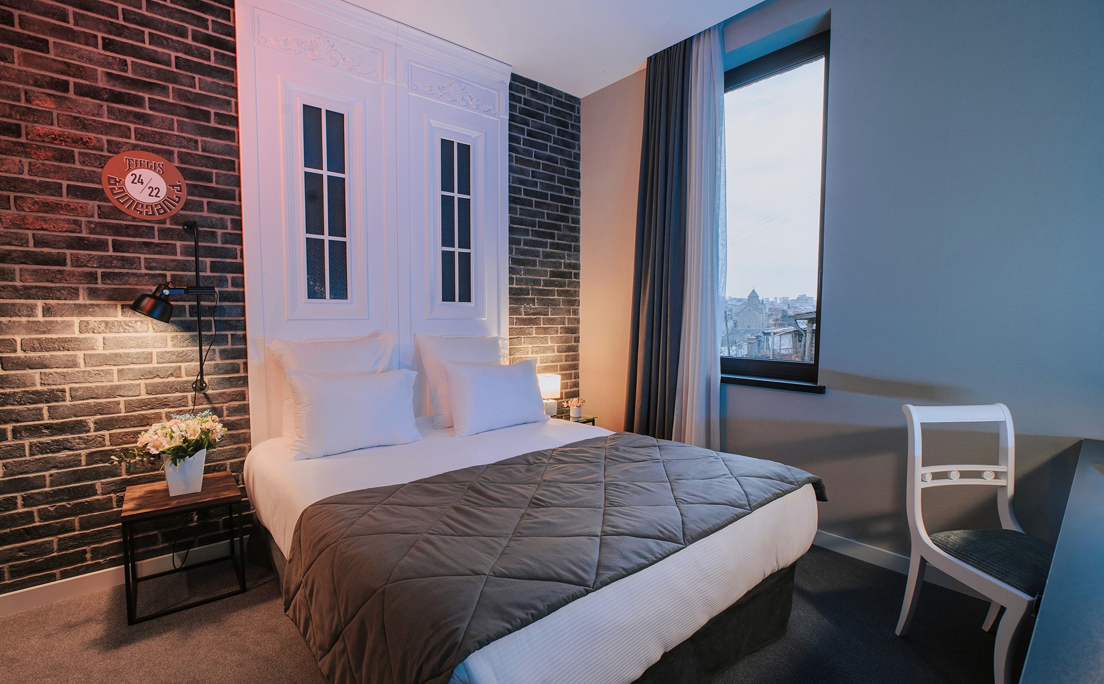 double room | 2 bedrooms, minibar, in-room safe, desk