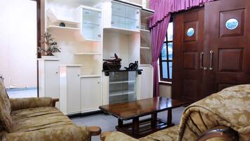 Family House | Living area | LCD TV