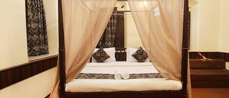 Heritage Family Room with Pool view