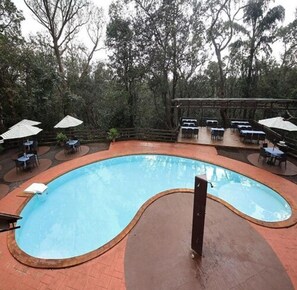 Outdoor pool - Westend Hotel (Karjat)
