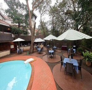 Restaurant - Westend Hotel (Karjat)