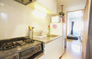 Basic Apartment, Non Smoking (202) | Private kitchen | Fridge, microwave, oven, stovetop - Urban City Hyakunincho (Tokyo)