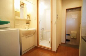 Basic Apartment, Non Smoking (201) | Bathroom | Hydromassage showerhead, free toiletries, hair dryer, bidet - Urban City Hyakunincho (Tokyo)