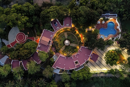  Sterling Arunai Anantha