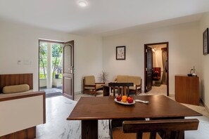 Garden View Privilege Suite With Sitout | Desk, blackout drapes, bed sheets -  Sterling Arunai Anantha (Kilpennathur)