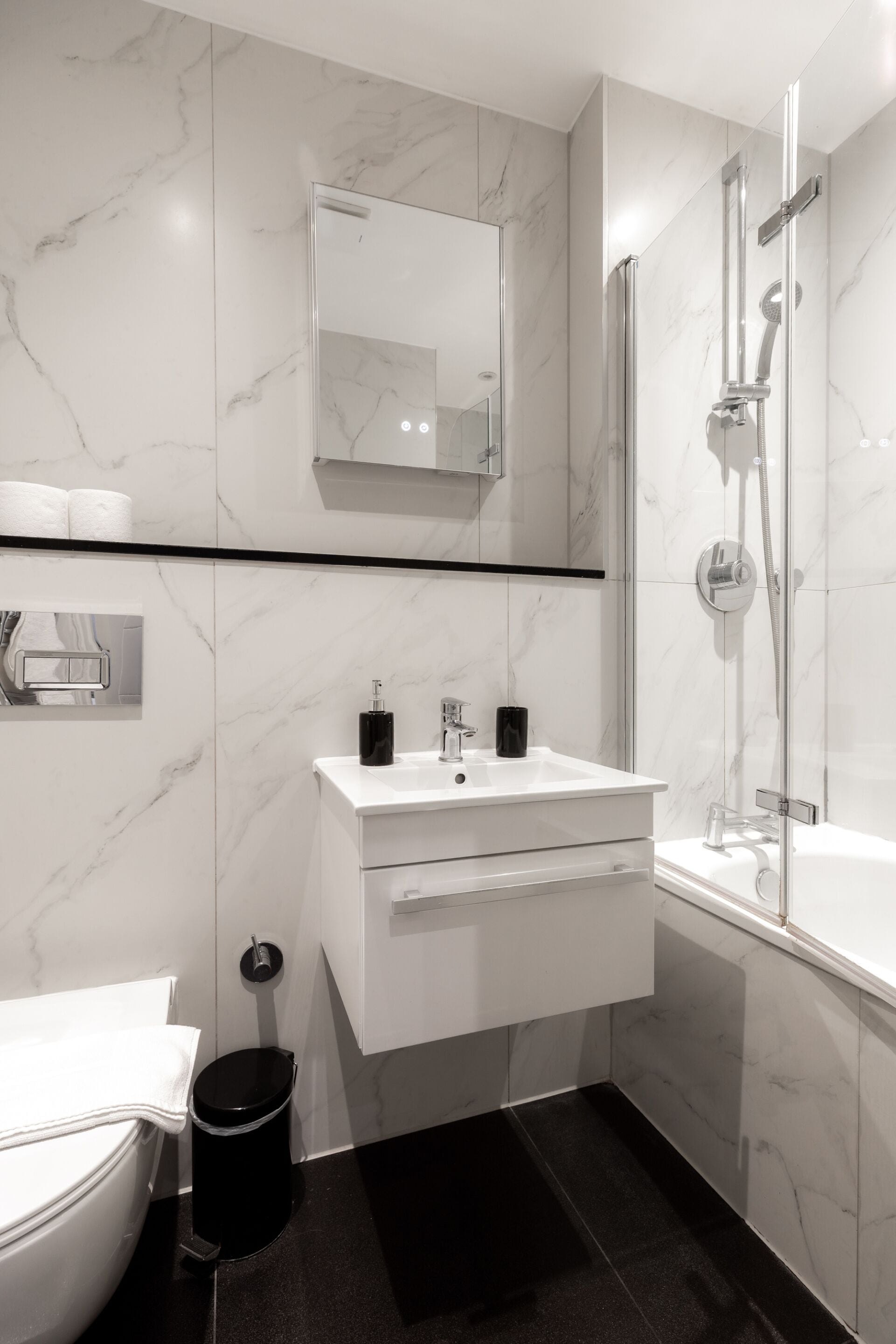 Kyoto Suite - QP02 | Badezimmer | Haartrockner, Handtücher