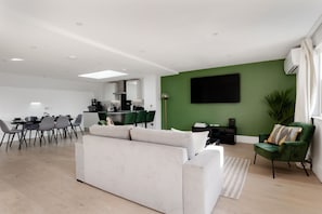Design Penthouse, Private Bathroom | Lounge - South Kensington Apartments (London)