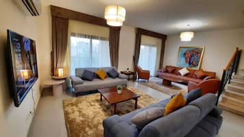 Vila Elite | Area keluarga | TV layar datar
