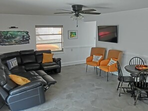 Smart TV, computer monitors - Family & Pet-Friendly River Escape w/ Kayaks, Manatees & Outdoor Fun! (Weeki Wachee)