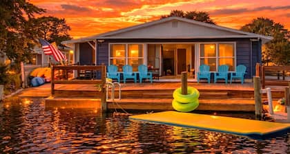 Family & Pet-Friendly River Escape w/ Kayaks, Manatees & Outdoor Fun!