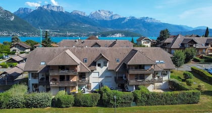 Le Bleu du Lac - 150m from the lake - terrace & parking in Sevrier