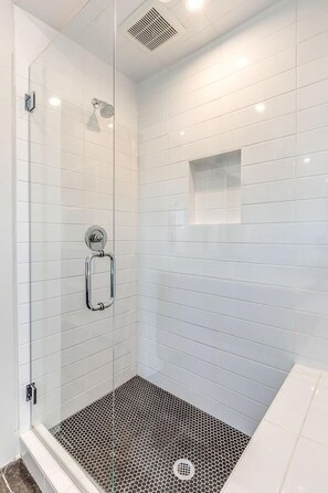 Combined shower/tub, hair dryer