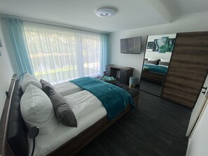 2 Schlafzimmer, Schreibtisch, kostenloses WLAN, Bettwäsche