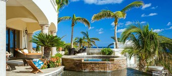Stunning 5BR Villa Sandcastle includes Jacuzzi , Heated Pool, & Gourmet Kitchen + More!