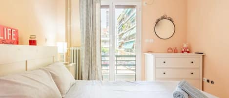 1 bedroom, iron/ironing board, travel crib, WiFi