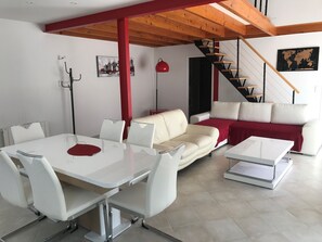 Dining - Pleasant modern house in a quiet location, 5 minutes' walk from La Tremblade town center (La Tremblade)