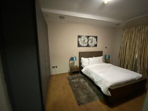 1 Schlafzimmer, Bügeleisen/Bügelbrett, kostenloses WLAN