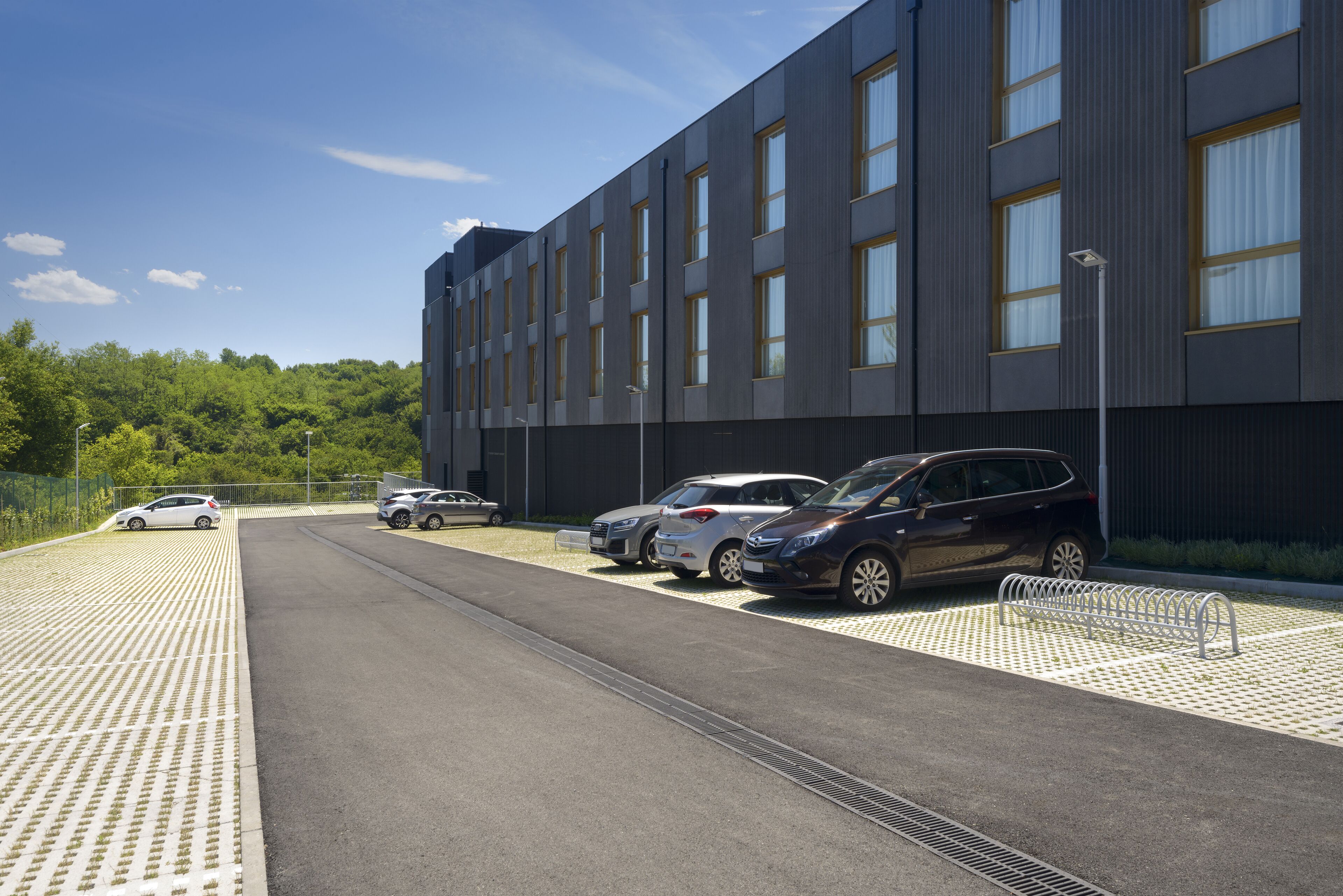 self-parking (surcharge) 17 per night