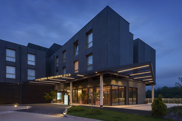 واجهة المنشأة